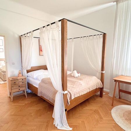 Cozy Apartment In Quiet Location, Fast Train Station 100M Away, Contactless Check-In Wiedeń Zewnętrze zdjęcie